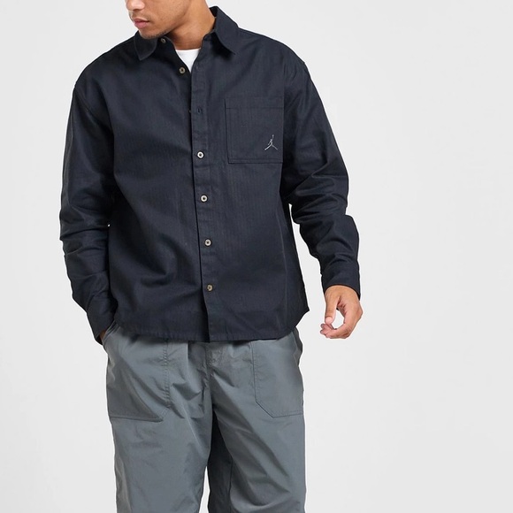 Jordan Heavyweight Button-Down Shirt - Picture 4 of 15
